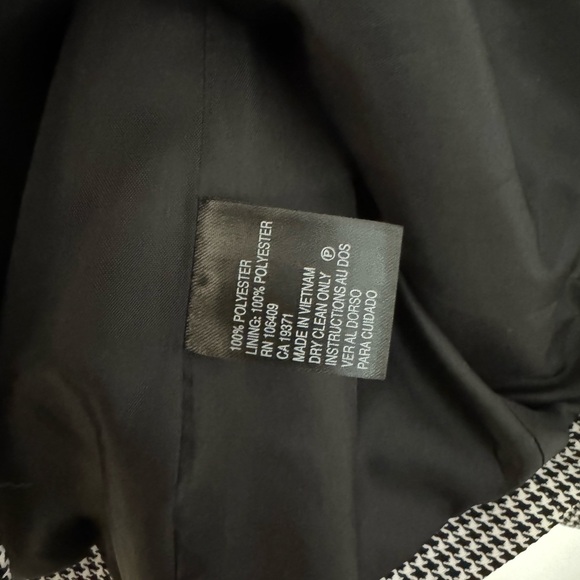 Tahari Houndstooth Blazer Size 4 - Picture 6 of 7